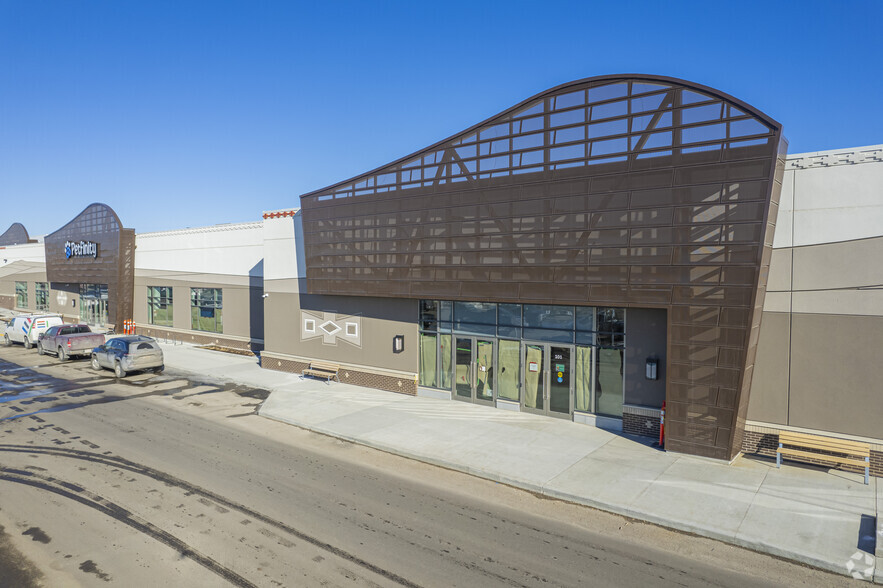 11501 Buffalo Run Blvd, Calgary, AB for lease - Building Photo - Image 2 of 5