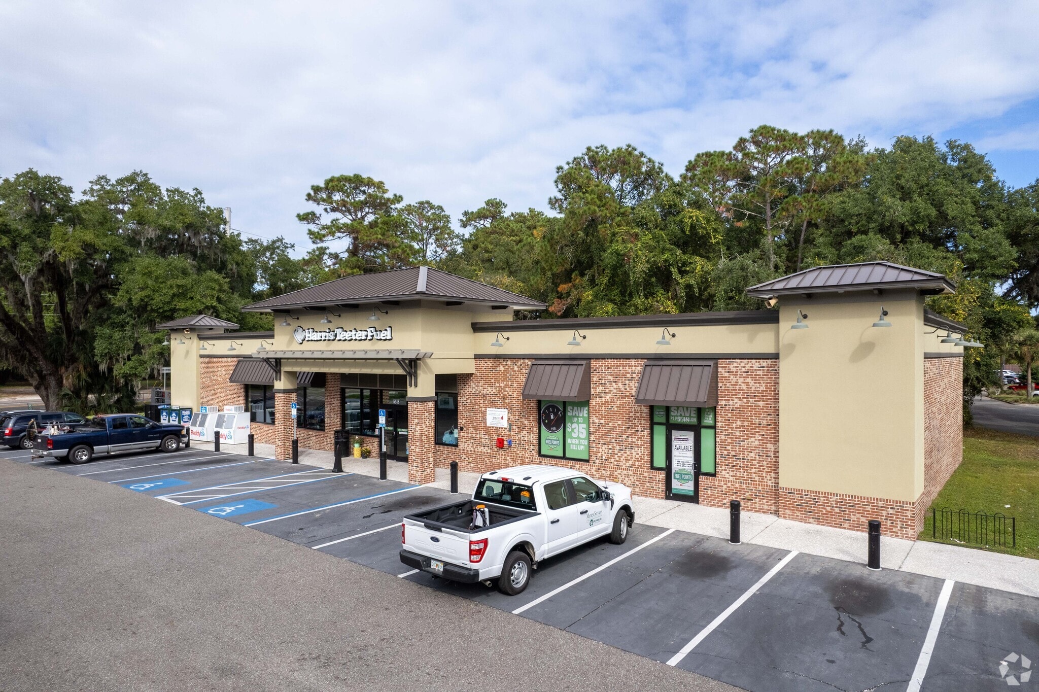 5518 S Fletcher Ave, Fernandina Beach, FL for lease Building Photo- Image 1 of 5