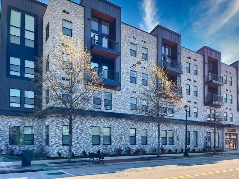 2700-2812 Jefferson Ave, Newport News, VA à louer - Photo du bâtiment - Image 1 de 1