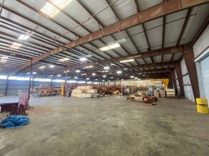 10422 W Gulf Bank Rd, Houston, TX for lease Interior Photo- Image 2 of 3