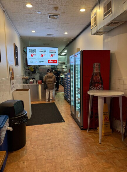 410 Washington St, Hoboken, NJ à louer - Photo du bâtiment - Image 2 de 10