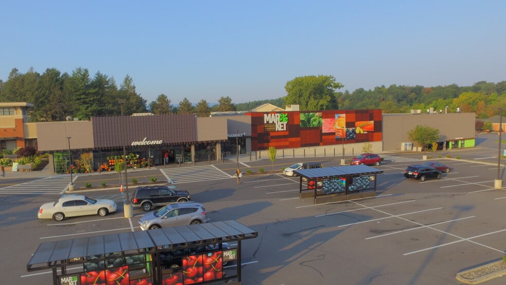 2080 Western Ave, Guilderland, NY for lease - Building Photo - Image 2 of 5