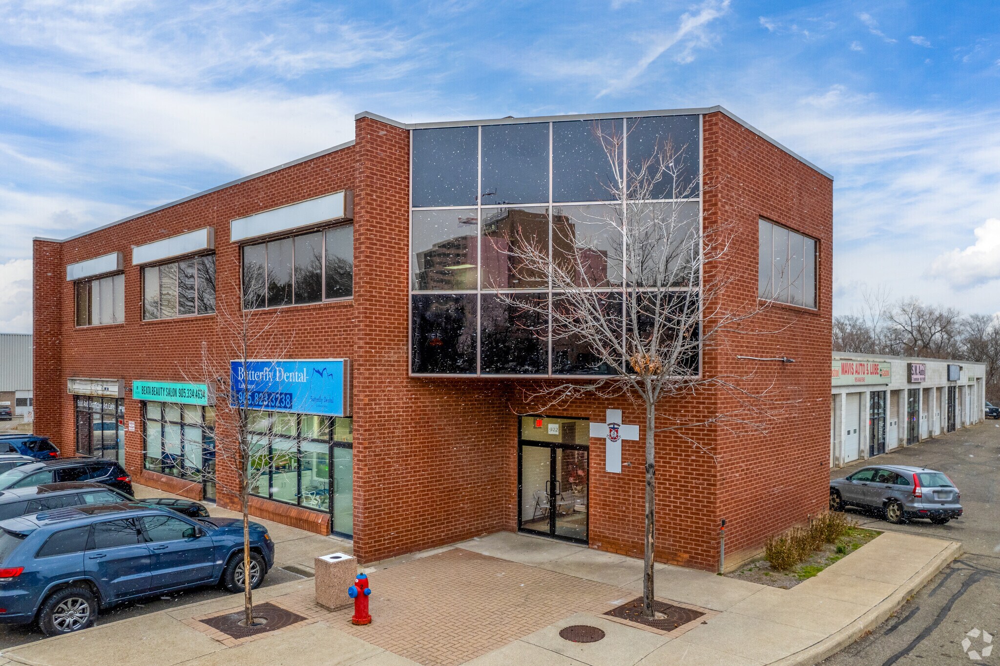 922 Dundas St E, Mississauga, ON for sale Primary Photo- Image 1 of 1