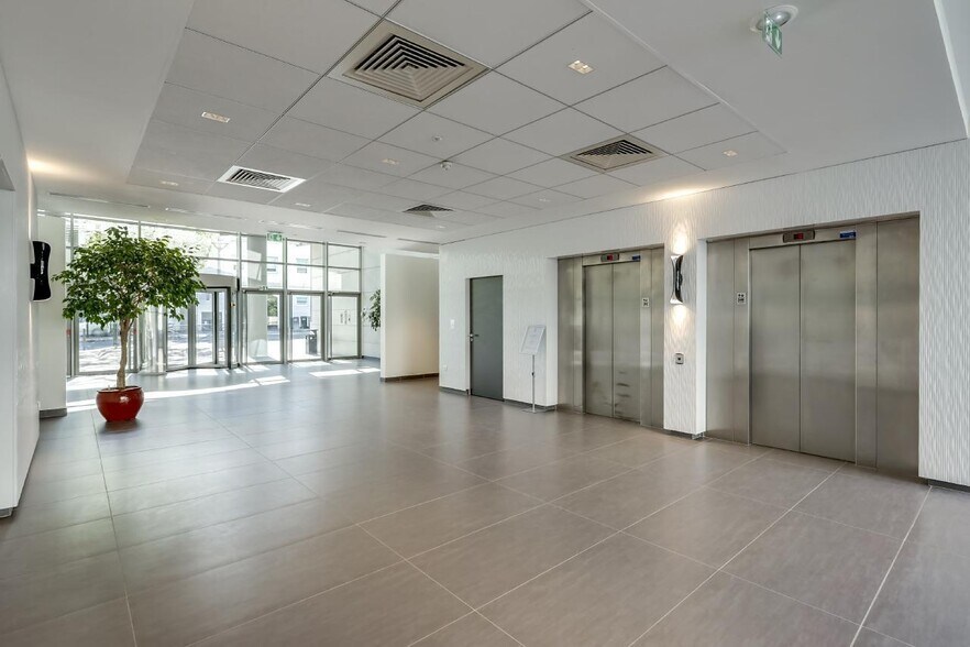 2 Rue De Paris, Meudon à louer - Photo du bâtiment - Image 3 de 12