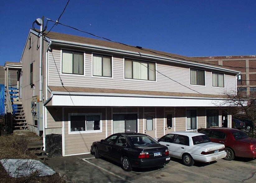 38 Wagner Pl, West Haven, CT à louer - Photo principale - Image 1 de 2