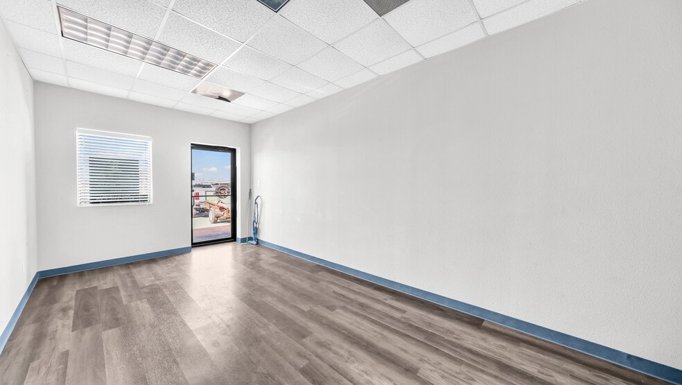 118 Marble Ct, Aledo, TX for lease - Building Photo - Image 2 of 13