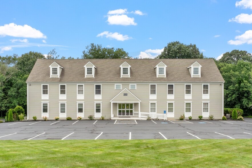 233 Ayer Rd, Harvard, MA à louer - Photo du bâtiment - Image 2 de 61