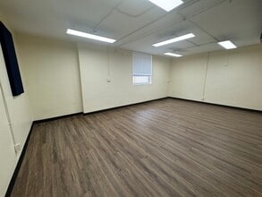 221 E Van Buren Ave, Harlingen, TX for lease Interior Photo- Image 1 of 4