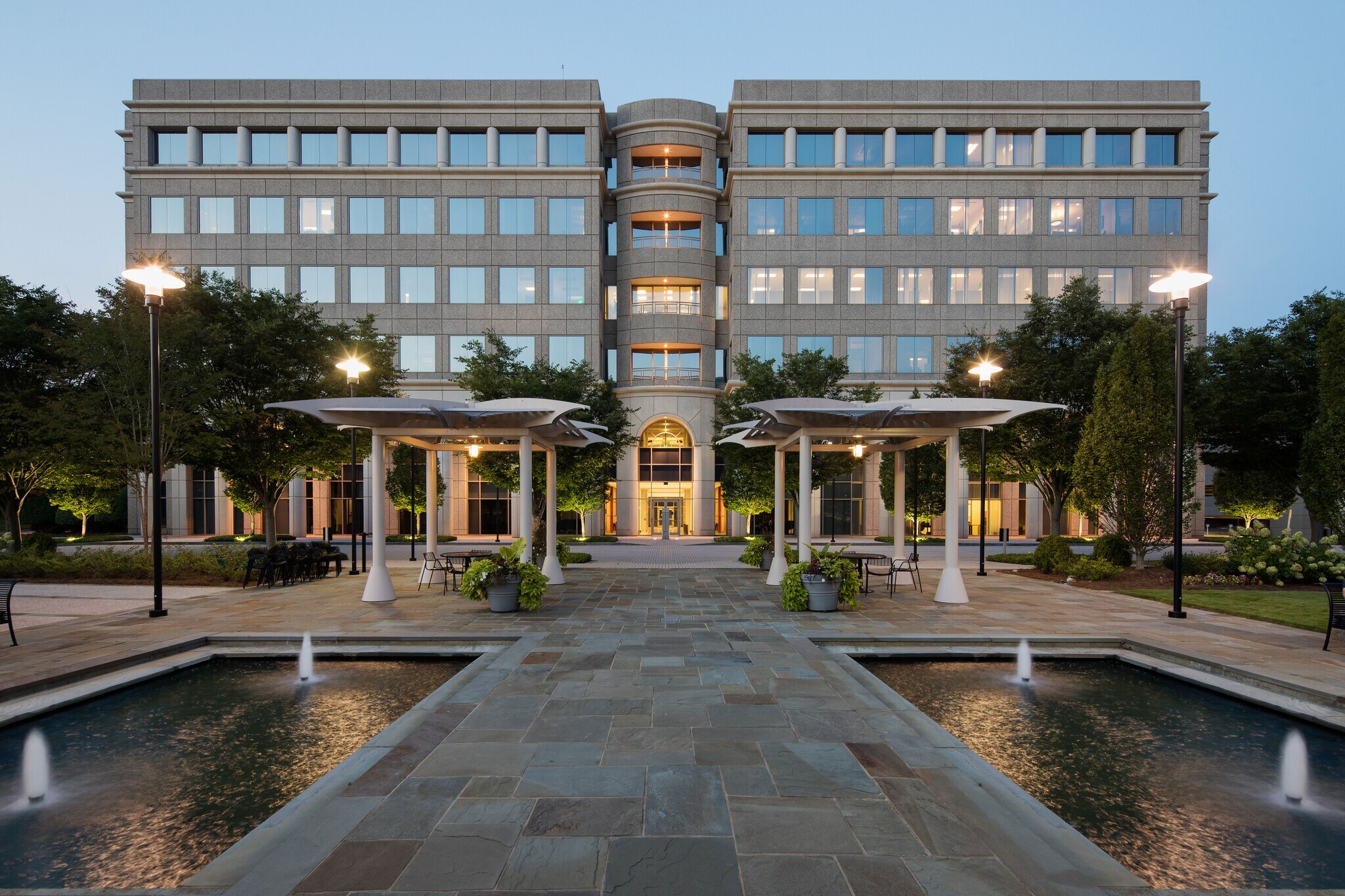 4140 Parklake Ave, Raleigh, NC à louer Photo du bâtiment- Image 1 de 8