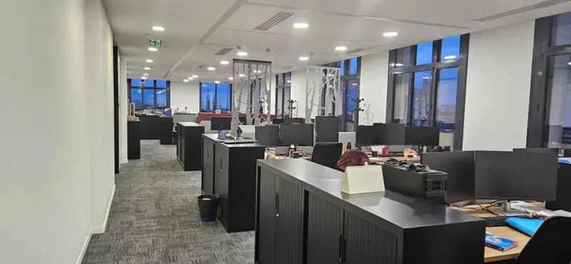 Office in Clamart for lease - Interior Photo - Image 3 of 9