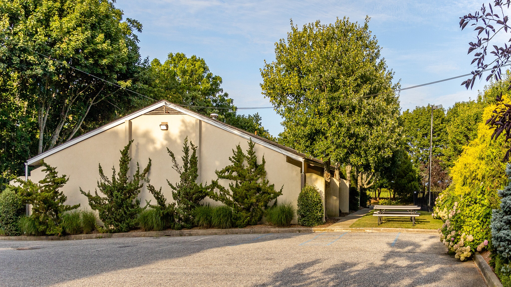 446 Edwards Ave, Calverton, NY for lease Primary Photo- Image 1 of 31