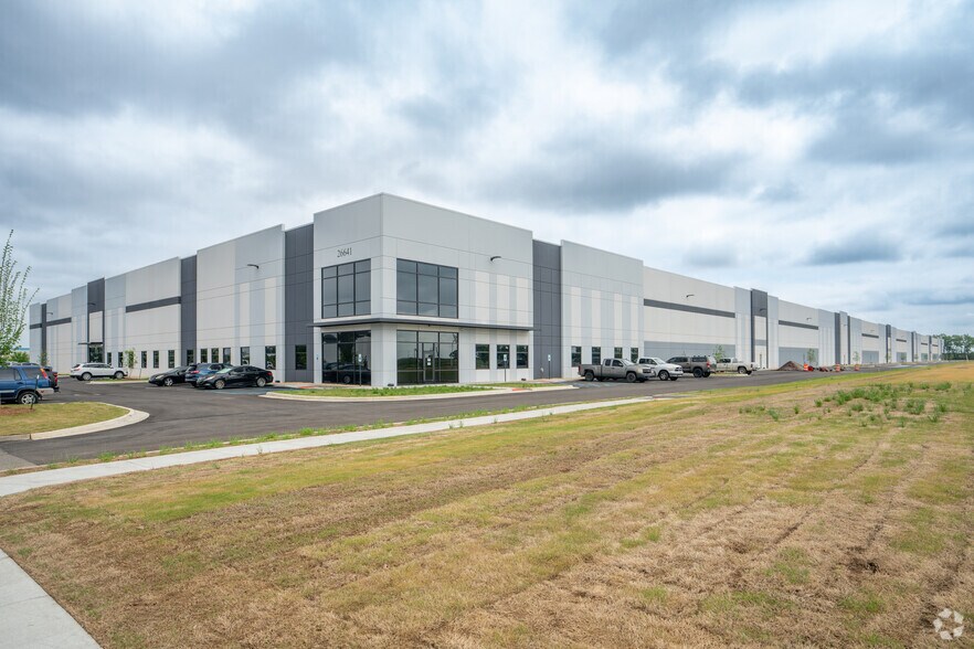 26641 Distribution Blvd NW, Madison, AL à louer - Photo du bâtiment - Image 3 de 8