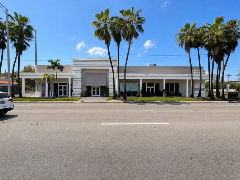 13750 Biscayne Blvd, North Miami Beach, FL for lease - Building Photo - Image 1 of 21
