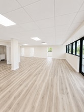 675 W Indiantown Rd, Jupiter, FL for lease Interior Photo- Image 1 of 5