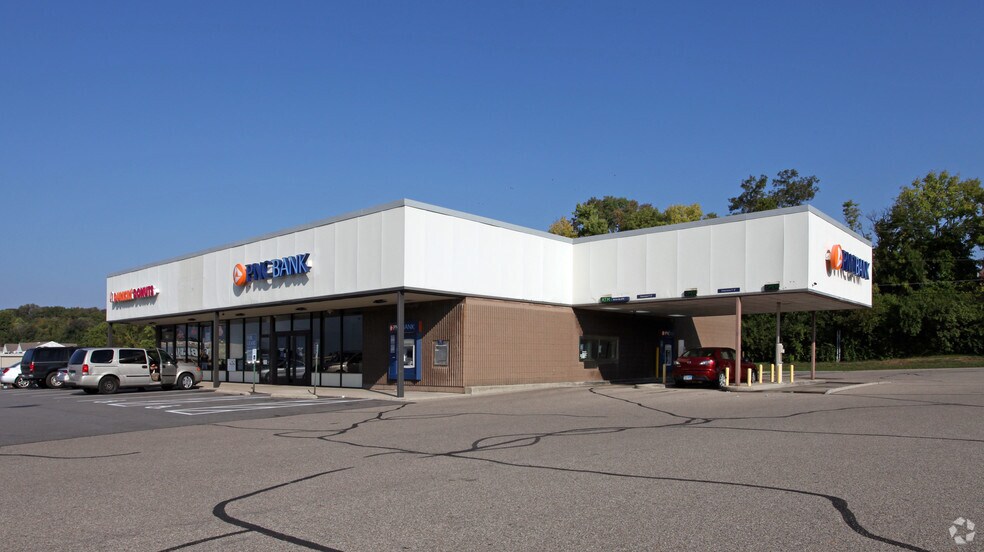 12045-12093 Lebanon Rd, Sharonville, OH for lease - Primary Photo - Image 1 of 2