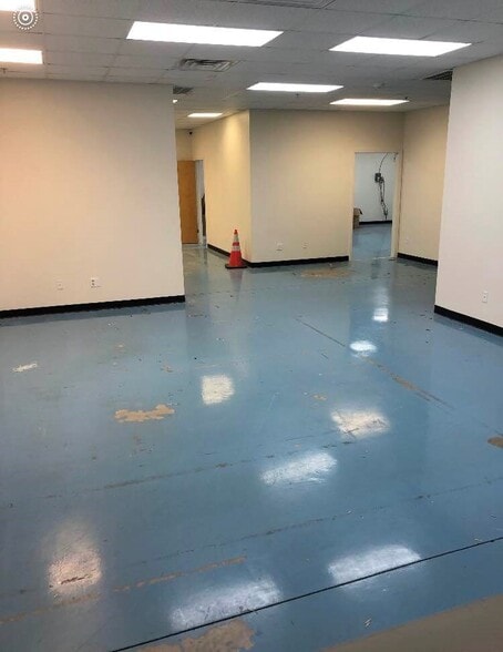 10 Little Brook Rd, Wareham, MA for lease - Interior Photo - Image 2 of 10