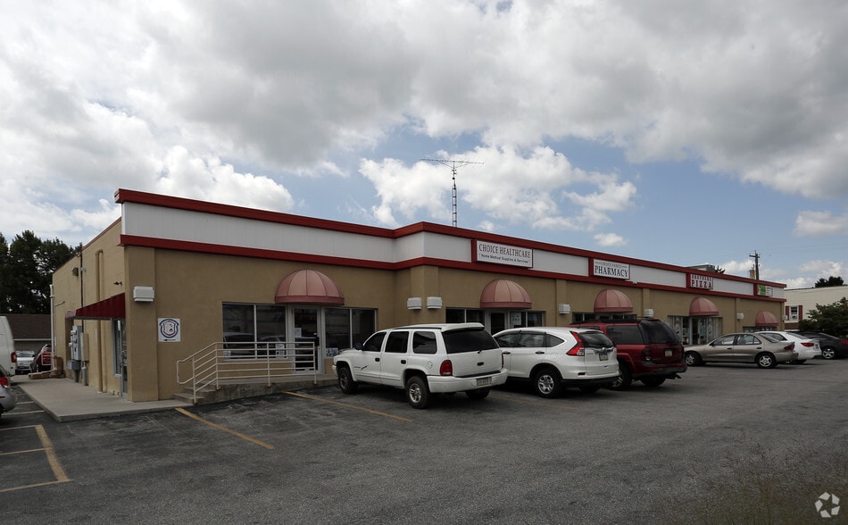 2-8 S 6th St, Mc Sherrystown, PA for lease - Primary Photo - Image 1 of 6