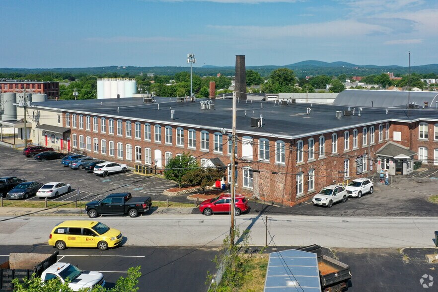 60 Rogers St, Manchester, NH à louer - Photo du bâtiment - Image 3 de 3