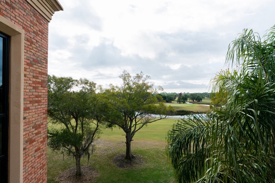 8200 Bryan Dairy Rd, Largo, FL for lease - Building Photo - Image 2 of 6