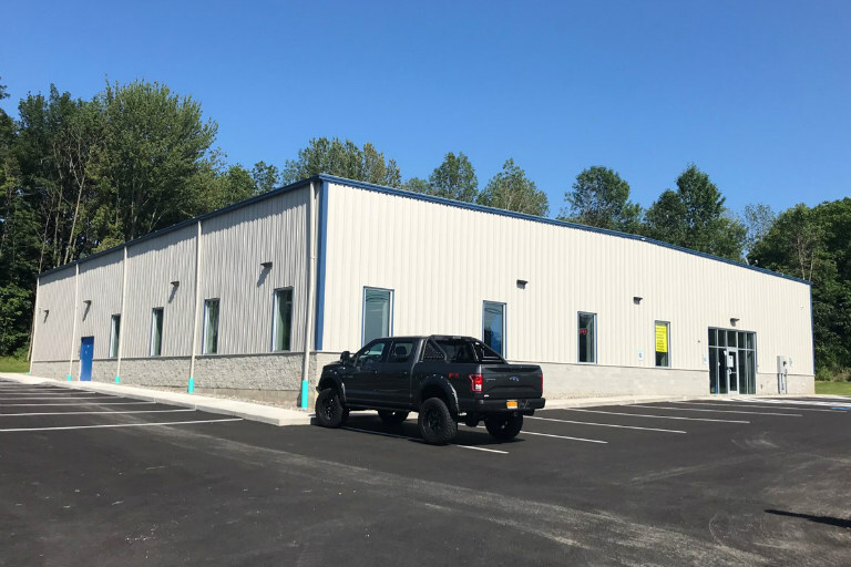 8180 Oswego Rd, Liverpool, NY for lease - Primary Photo - Image 1 of 1