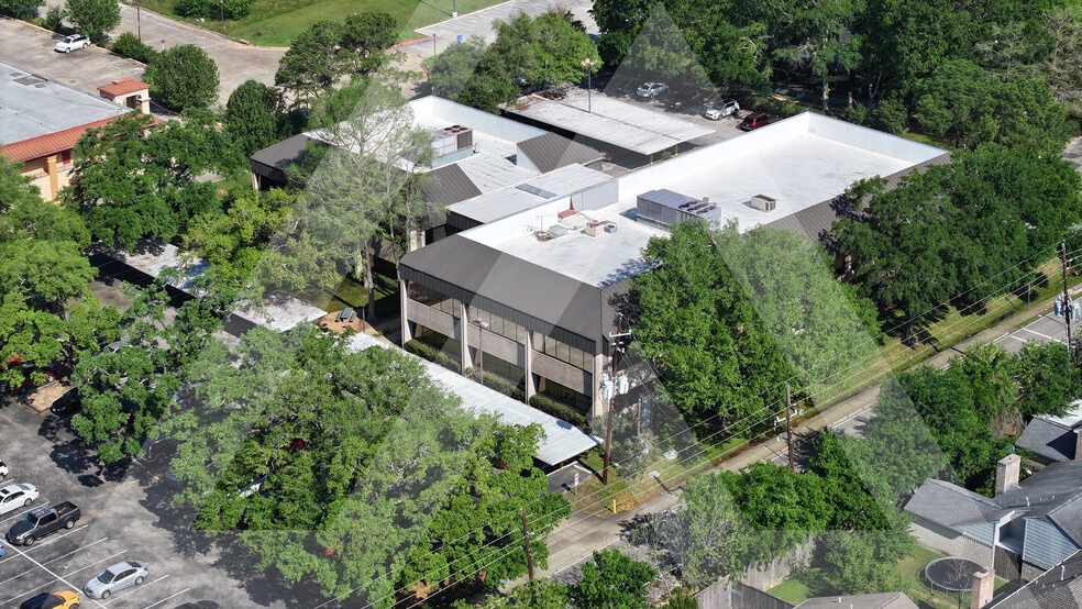 16000 Barkers Point Ln, Houston, TX for lease - Building Photo - Image 3 of 19