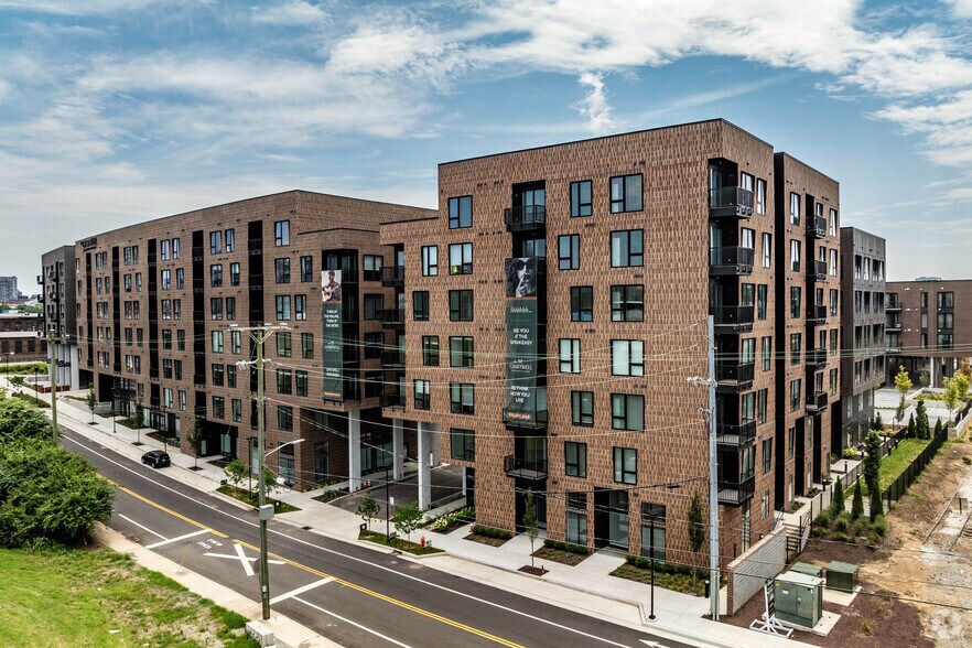 801 12th Ave N, Nashville, TN for lease - Primary Photo - Image 1 of 37