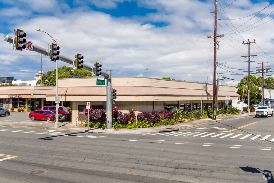 2570 Beretania St, Honolulu, HI for lease - Building Photo - Image 2 of 9