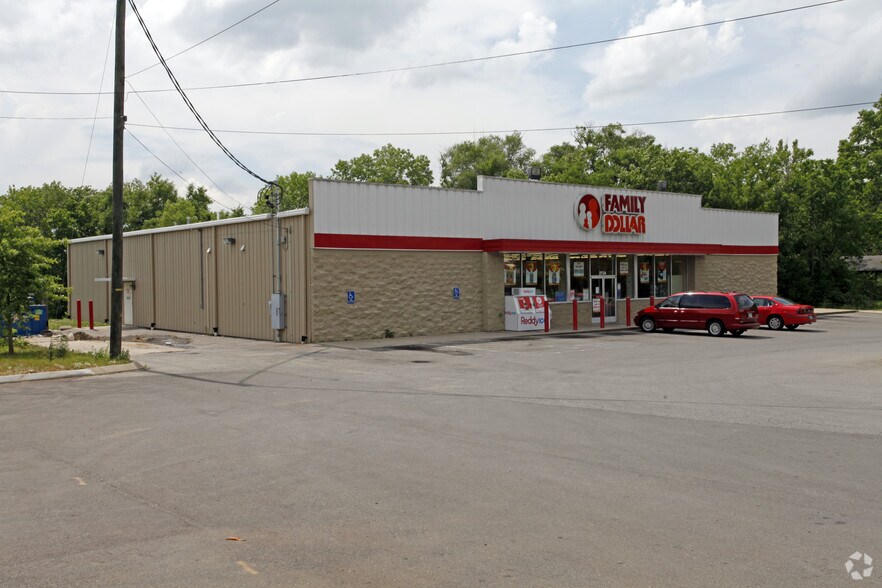 2734 Whites Creek Pike, Nashville, TN à louer - Photo du bâtiment - Image 2 de 8