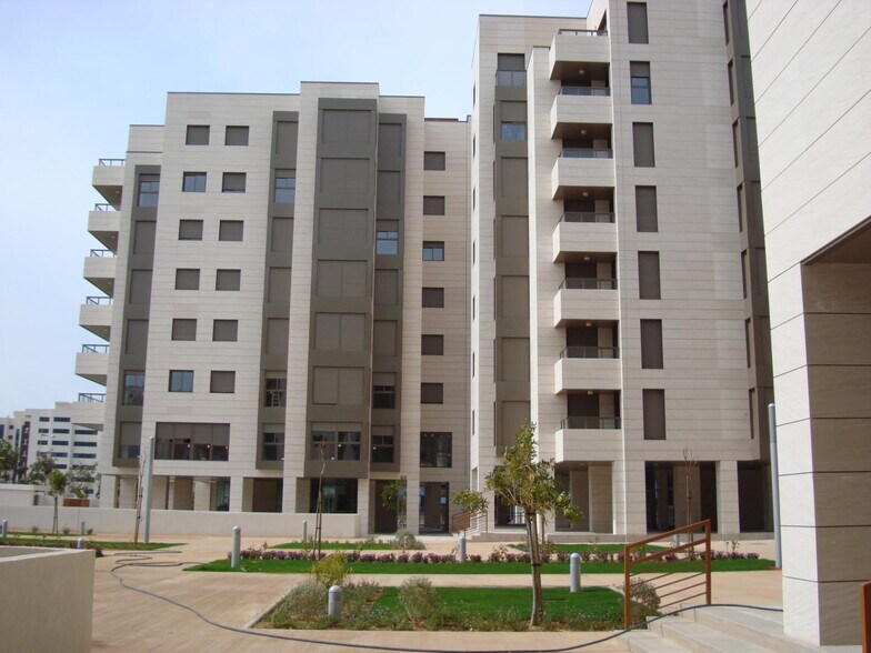Office in Almería, Almería for lease - Primary Photo - Image 1 of 19