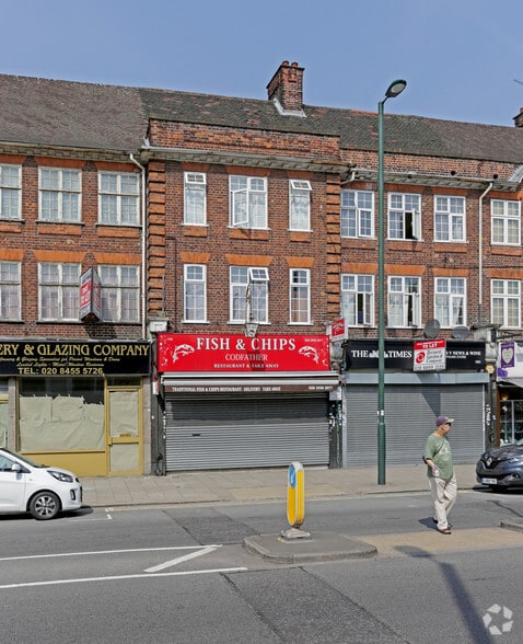 1183 Finchley Rd, London for lease - Building Photo - Image 1 of 3