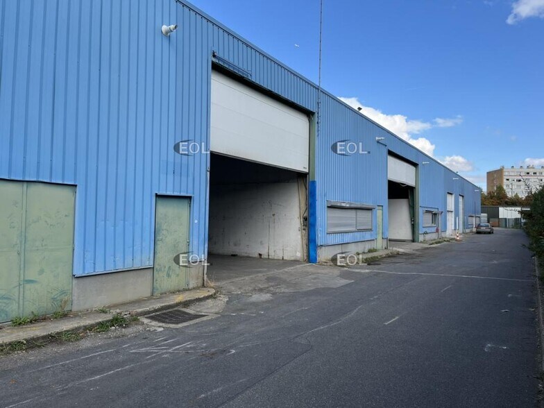 Industriel dans Argenteuil à louer - Photo du bâtiment - Image 1 de 5