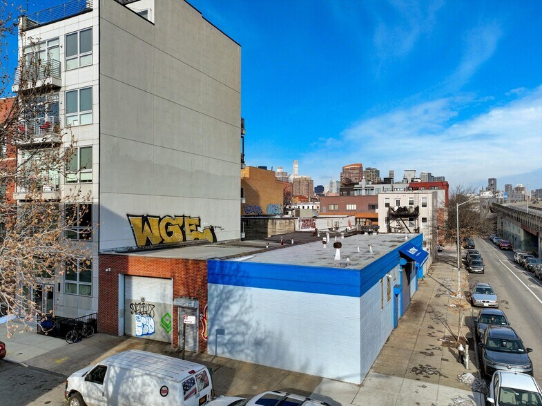 163 Dupont St, Brooklyn, NY à vendre - Photo du bâtiment - Image 3 de 12