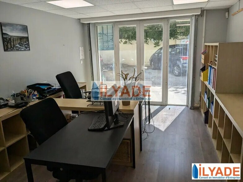 45 Chemin Du Passet, Marseille for lease - Interior Photo - Image 2 of 8