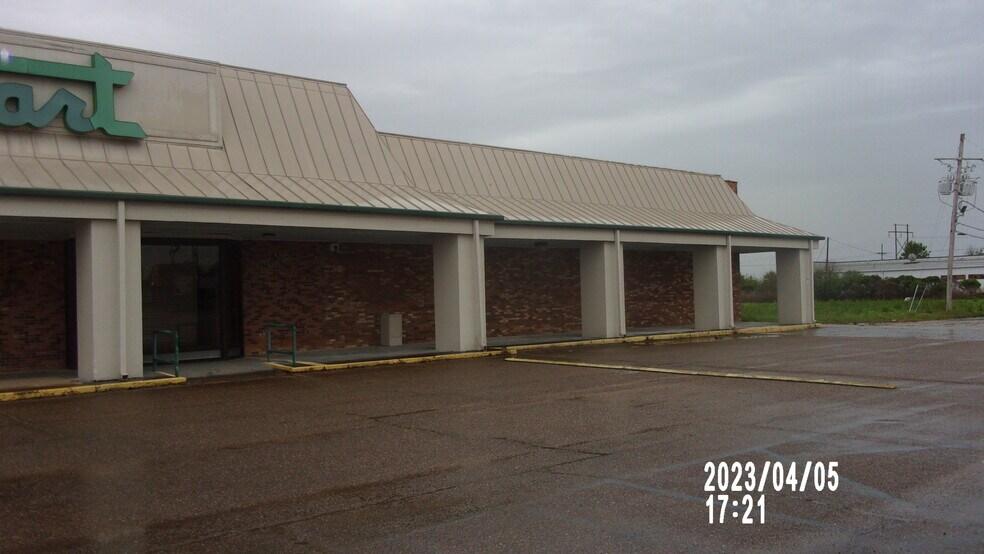 1656 Martin Luther King Blvd N, Greenville, MS for sale - Building Photo - Image 3 of 34