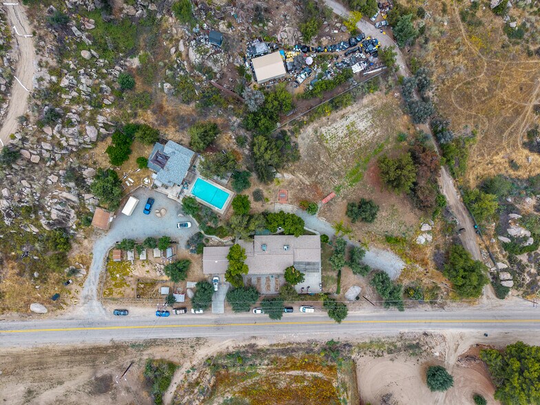 41431 Gibbel Rd, Hemet, CA à vendre - Photo principale - Image 1 de 11