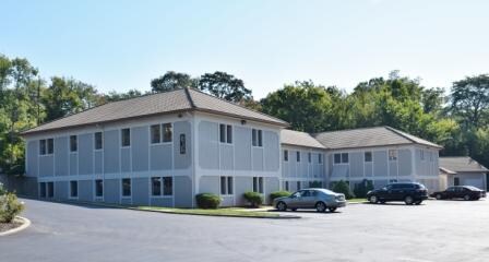 5501-5525 Foxridge Dr, Mission, KS for lease - Primary Photo - Image 1 of 7