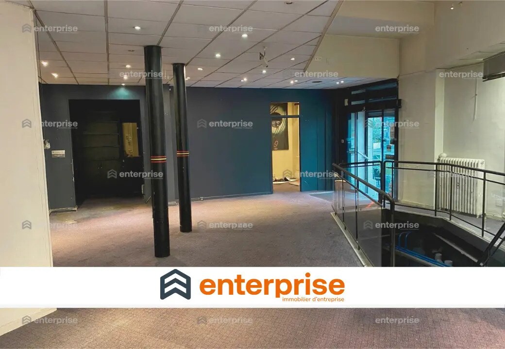 Retail in Lille for lease Interior Photo- Image 1 of 3
