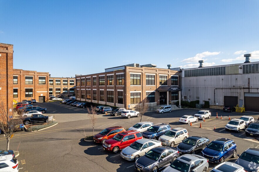 171 Jersey St, Trenton, NJ à louer - Photo du bâtiment - Image 2 de 10