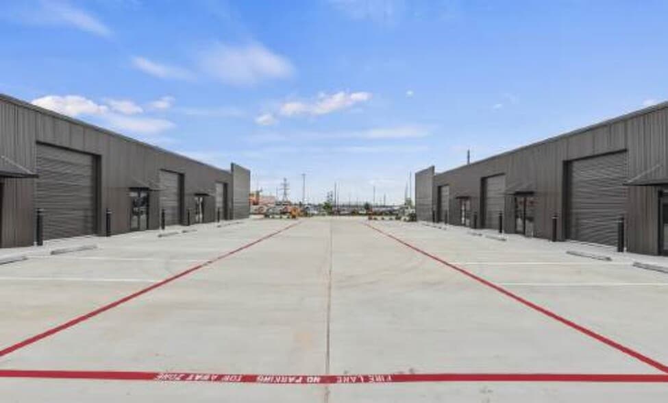 22426 Kuykendahl Rd, Spring, TX for lease - Building Photo - Image 3 of 10