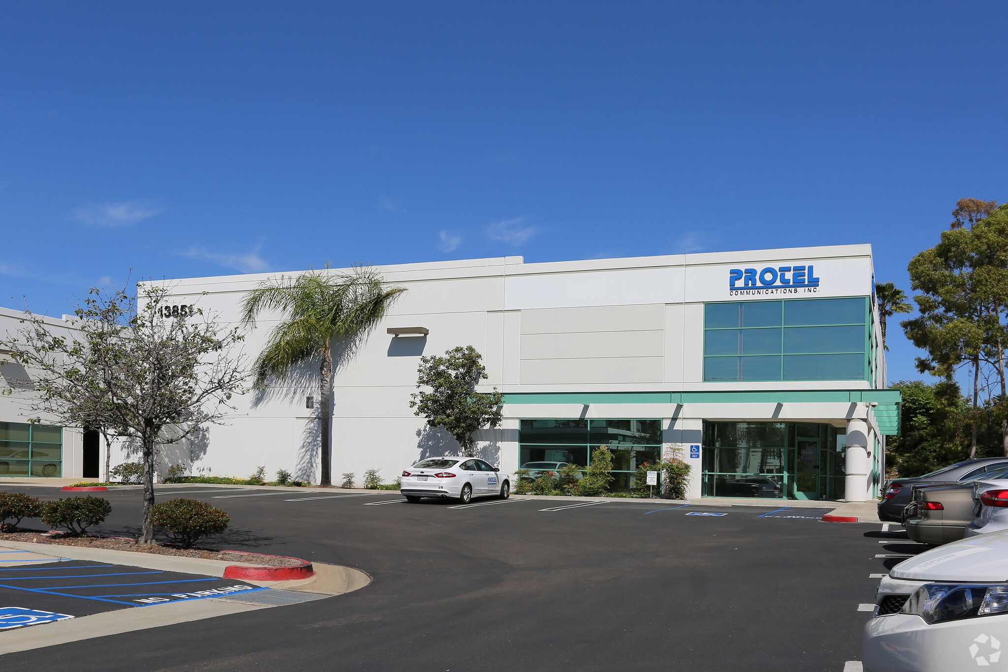 13851 Danielson St, Poway, CA for lease Primary Photo- Image 1 of 17