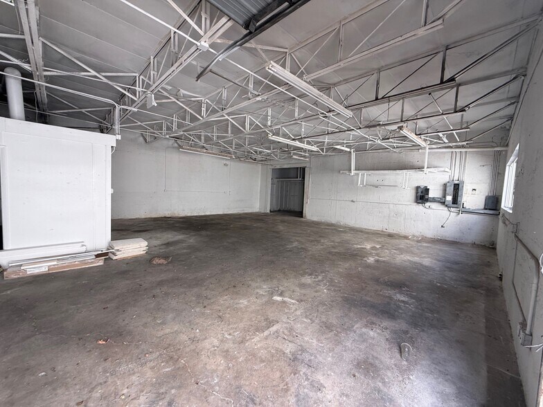 14020 NW 19th Ave, Miami, FL à vendre - Photo du bâtiment - Image 3 de 29