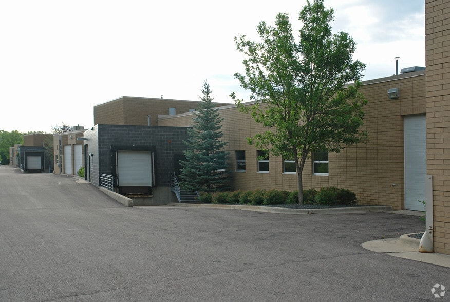 7600 W 27th St, Saint Louis Park, MN for lease - Building Photo - Image 2 of 7
