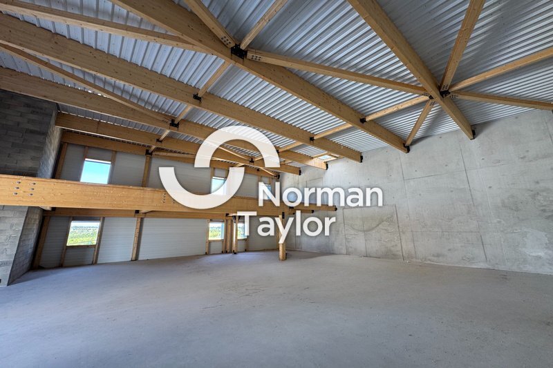 Flex in Montpellier for sale - Interior Photo - Image 2 of 14