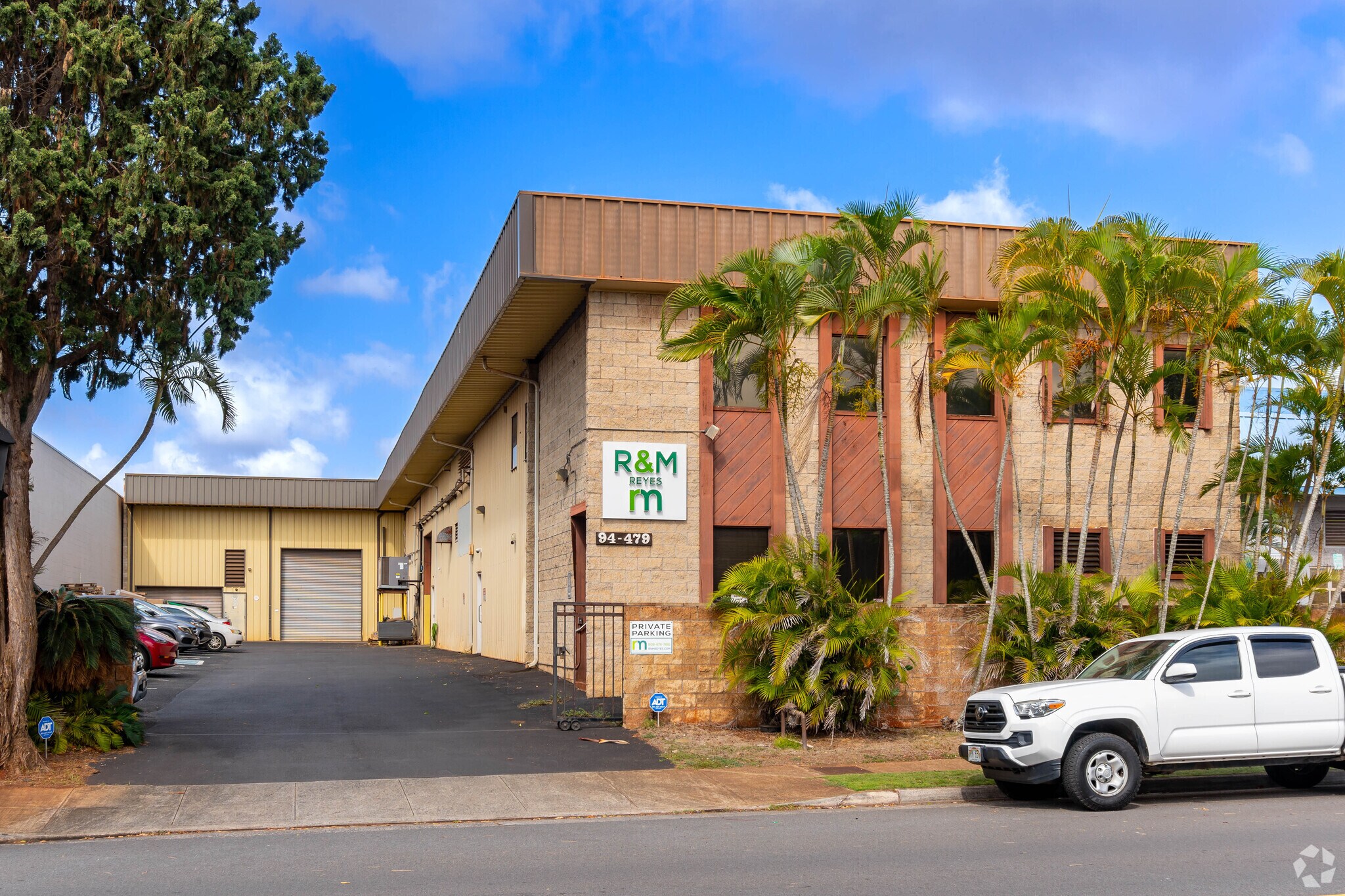 94-479 Ukee St, Waipahu, HI à louer Photo principale- Image 1 de 9