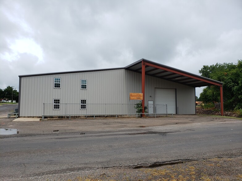 230 W Main, Stratford, OK for sale - Building Photo - Image 1 of 1