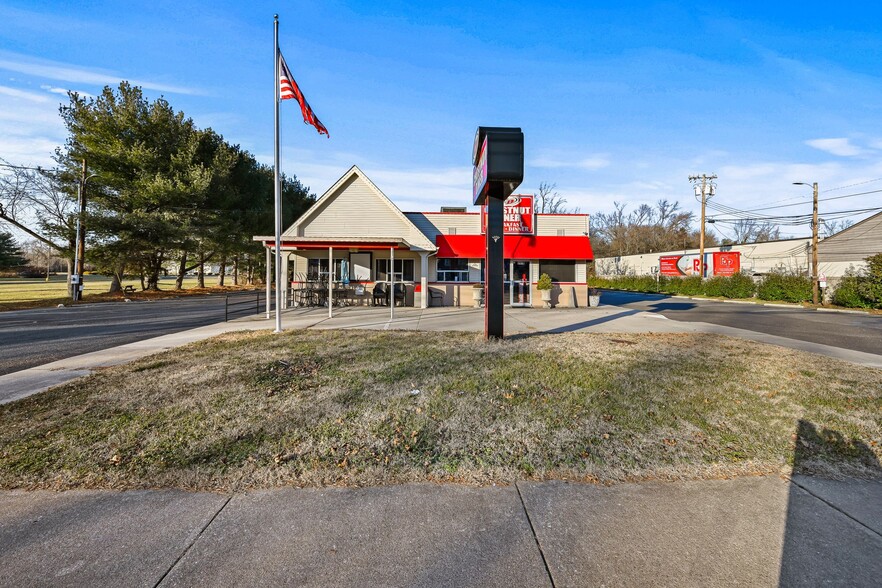 2578 E Chestnut Ave, Vineland, NJ for sale - Building Photo - Image 2 of 15