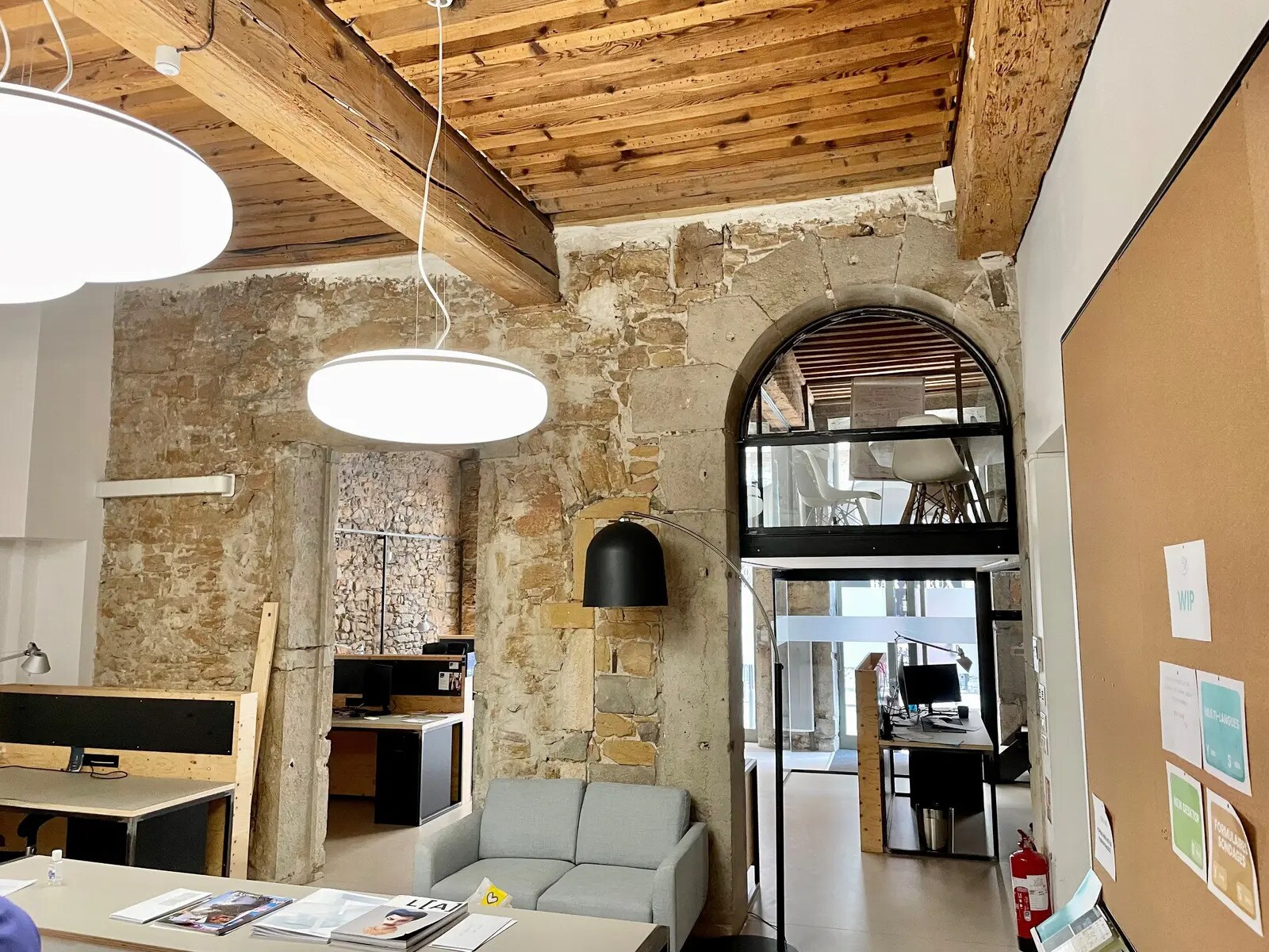 Office in Lyon for sale Building Photo- Image 1 of 9