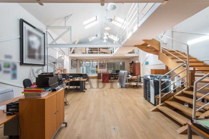 25 Rue Pierre Et Marie Curie, Puteaux à louer - Photo du bâtiment - Image 2 de 10