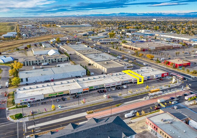 Plus de détails pour 5315 17th Ave SE, Calgary, AB - Commerce de détail à louer