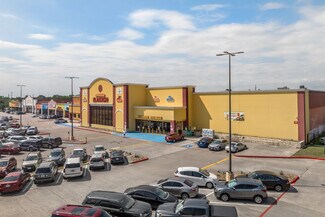 Plus de détails pour 11303-11495 Veterans Memorial Dr, Houston, TX - Commerce de détail à louer